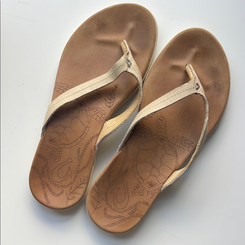 OluKai Tan Sandals Comfortable Summer Footwear
